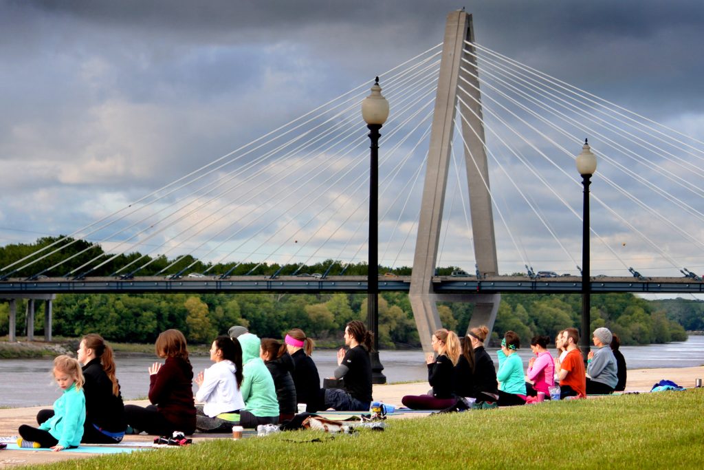 Yoga in front of the Bond Bridge